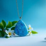 Colgante de Cianita Azul: significado y usos (Blue kyanite pendant)