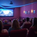 ¿Qué significa soñar con cine?