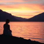 ¿Qué significa soñar con sentirse solo?